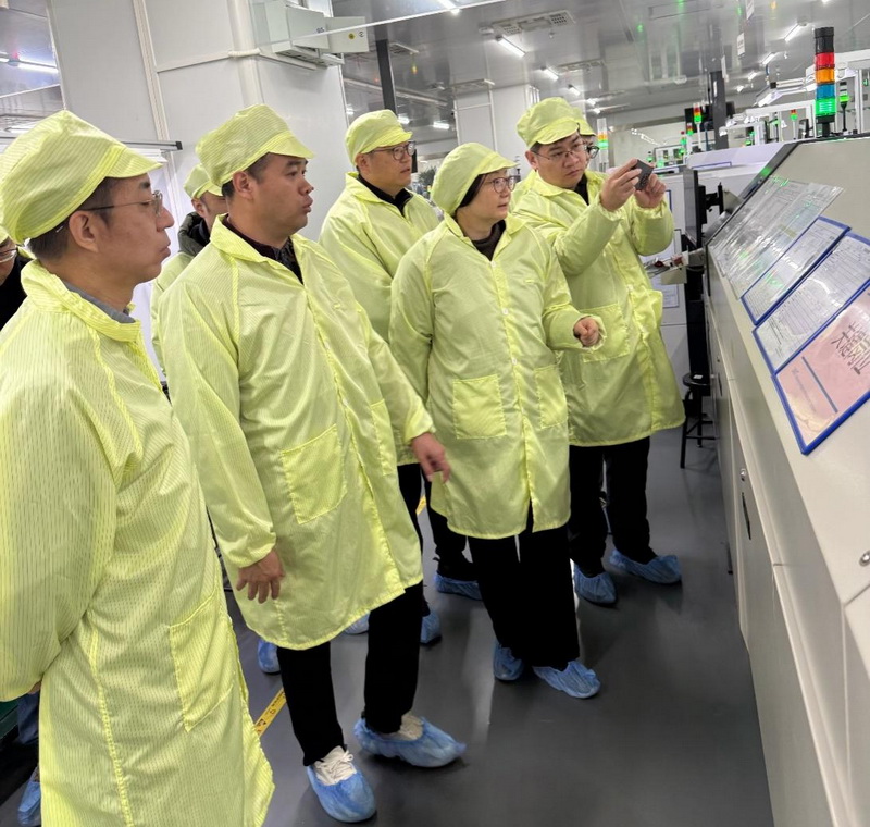 東航資產(chǎn)領(lǐng)導(dǎo)蒞臨合眾思壯考察交流 深化技術(shù)轉(zhuǎn)讓合作共謀發(fā)展新篇